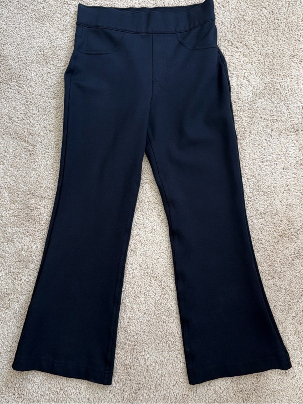 Spanx The Perfect Pant | Hi-Rise Flare – Small